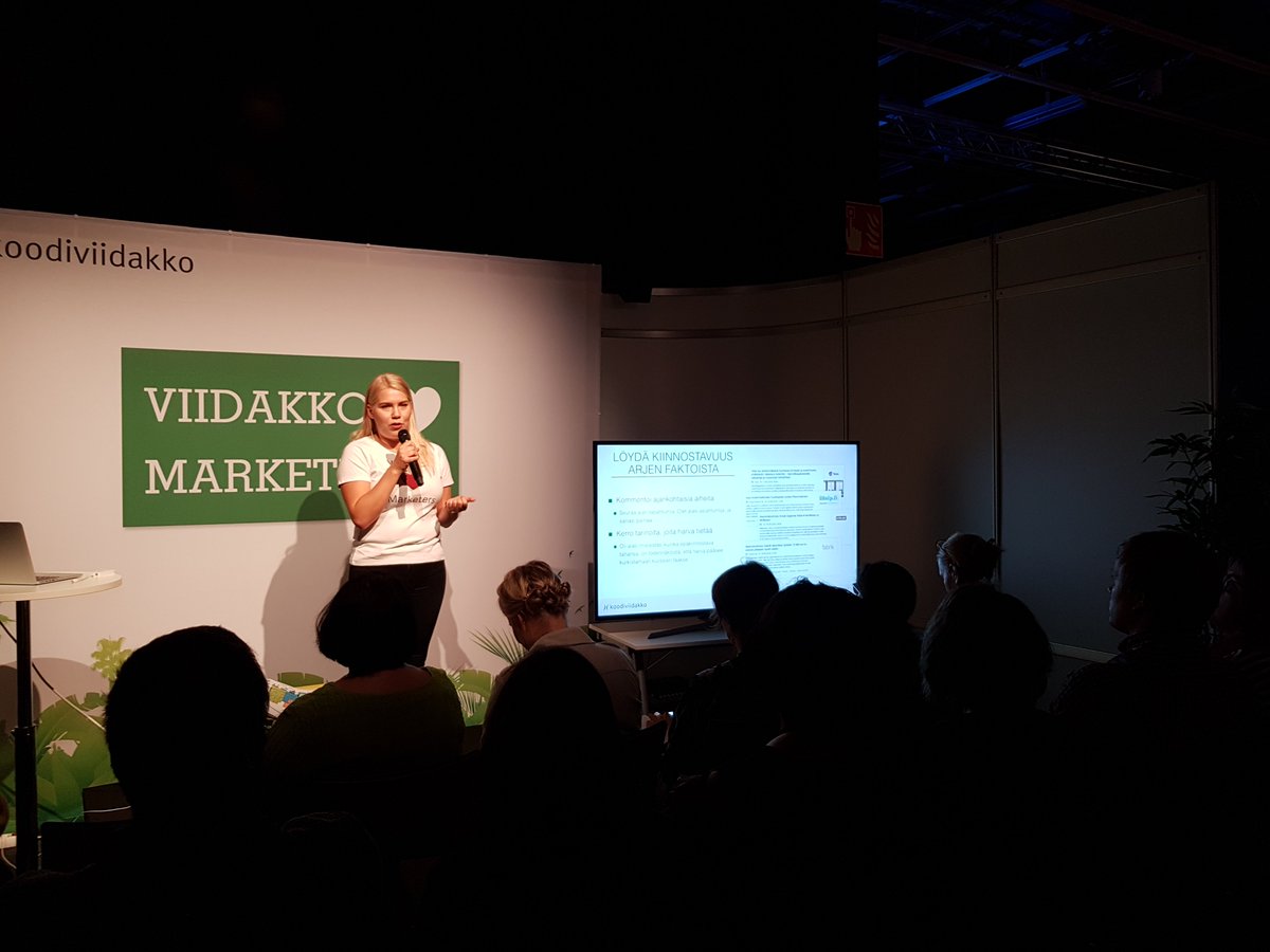 Viestinnän ammattilaiset ja tiedote-blackoutin parissa kamppailevat huomio. "Jos organisaatiossanne ei tapahdu mitään uutisoitavaa, luokaa tarinoita. Osallistukaa vaikka Nenäpäivään" , vinkkaa <a href="/iinamikkola/">Iina Mikkola</a> <a href="/viidakko/">Koodiviidakko</a> -firmasta Markkinoinnin viikolla.