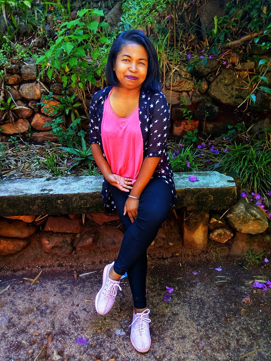 NaThIsHyRu's tweet photo. #InstaFun #Smiling #PhotoOfTheday #Motivated #NeverGiveUp https://t.co/Fgu91ezYQX