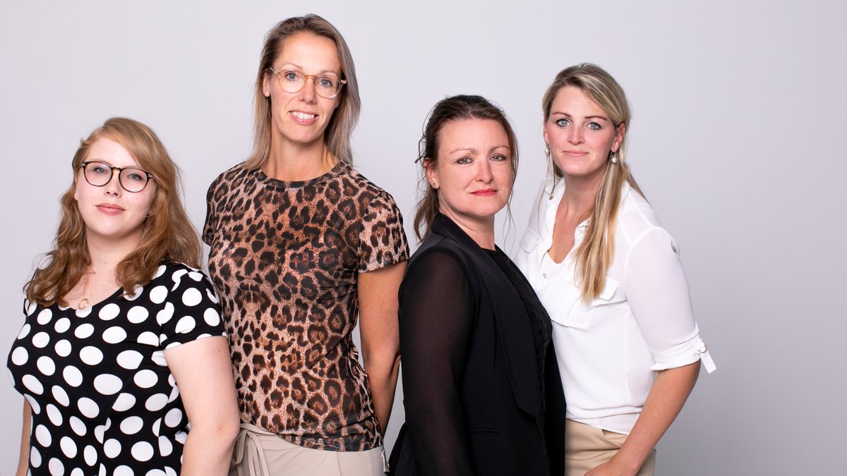 Misschien hebt u telefonisch al kennisgemaakt met een van deze kanjers en wat is er dan leuker dan het gezicht te zien dat bij de naam hoort? Maak kennis met Mieke, Christien en Lindsey!