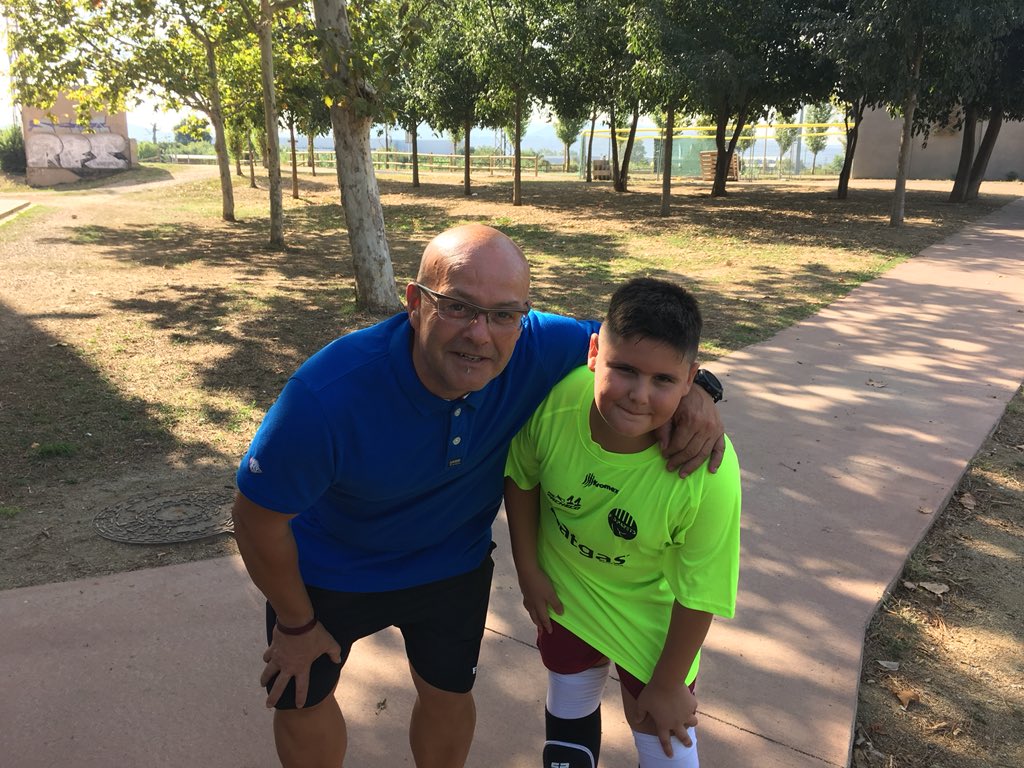 Hoy nos visita Salva Lorenzo de <a href="/cosiesport/">salvador lorenzo</a>. Un placer recibir a los amigos en nuestras Jornadas FsParets y <a href="/polpacheco10/">Pol Pacheco González</a>