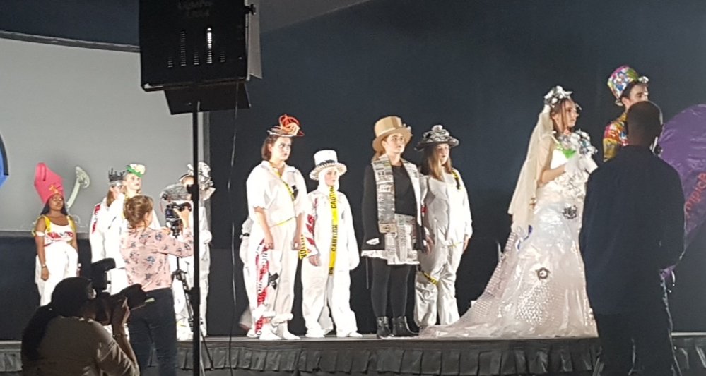 dan_leggo's tweet photo. @Engadine_HS &amp; @nepean_CAPAHS STEAM-ing up the stage in their 'Trashion' creations at the Youth Eco Summit #YES2018s #plasticpollution #STEAM @sydolympicpark @NSWEducation @MarinaDeBris @MikeBartlettEdu https://t.co/gicPBUeLKN