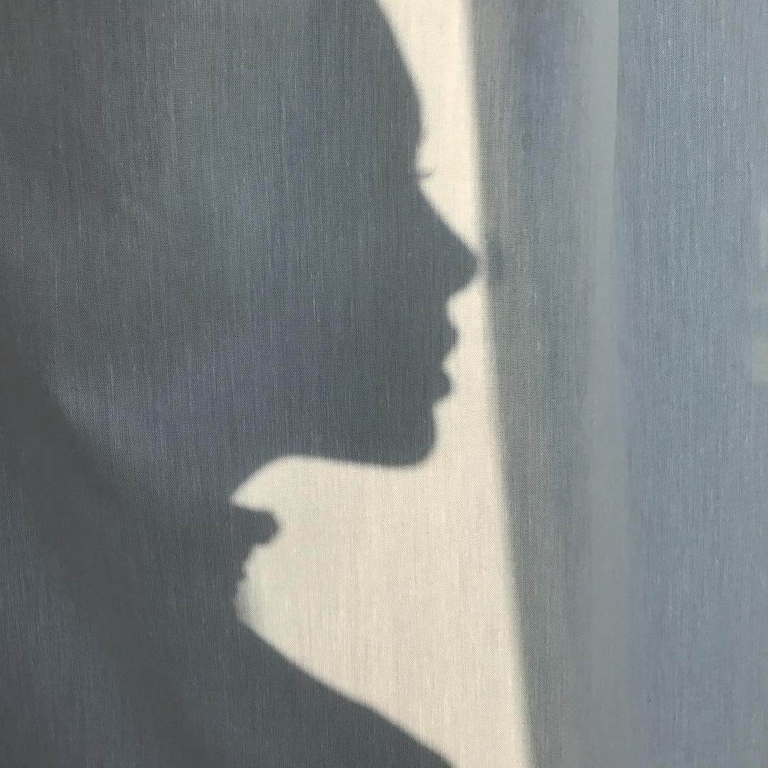 raindddrops's tweet image. ㅤㅤ

❝𝘋𝘢𝘳𝘬𝘯𝘦𝘴𝘴 𝘢𝘯𝘥 𝘴𝘩𝘢𝘥𝘰𝘸𝘴 𝘣𝘭𝘦𝘯𝘥 𝘱𝘦𝘳𝘧𝘦𝘤𝘵𝘭𝘺 𝘸𝘦𝘭𝘭 𝘰𝘯 𝘩𝘦𝘳. 𝘉𝘶𝘵 𝘵𝘩𝘢𝘵'𝘴 𝘸𝘩𝘢𝘵 𝘮𝘢𝘬𝘦𝘴 𝘩𝘦𝘳 𝘭𝘰𝘰𝘬𝘴 𝘴𝘰 𝘧𝘪𝘦𝘳𝘤𝘦.❞ 

ㅤㅤ─ Wizard!AU
ㅤㅤ─ NSFW/Rude IC
ㅤㅤ─ Semi OOC/IC

「 RT's are appreciated 」