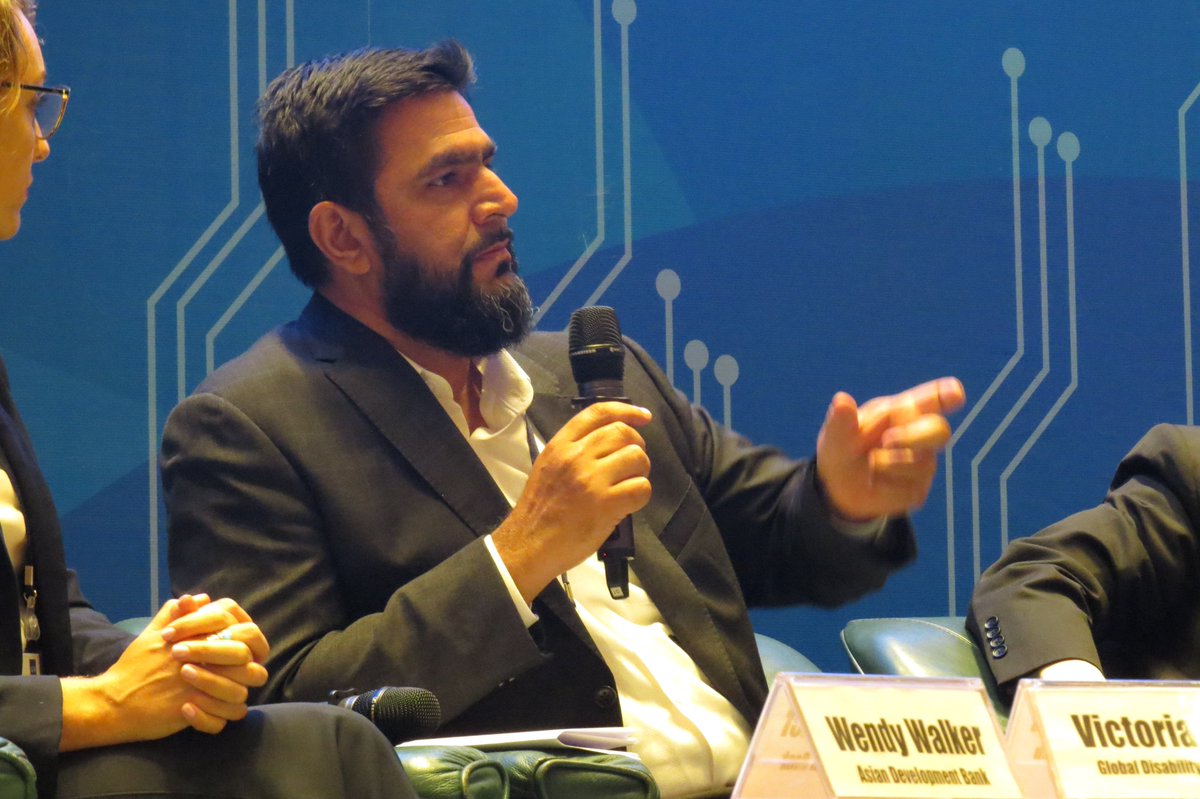 DSDForum2018's tweet photo. Exchanging insights here at #DDF2018 's session on "An Integrated Approach for Poverty Reduction and Reducing Inequalities" #Digitize2030 https://t.co/CCKlRcG8vd