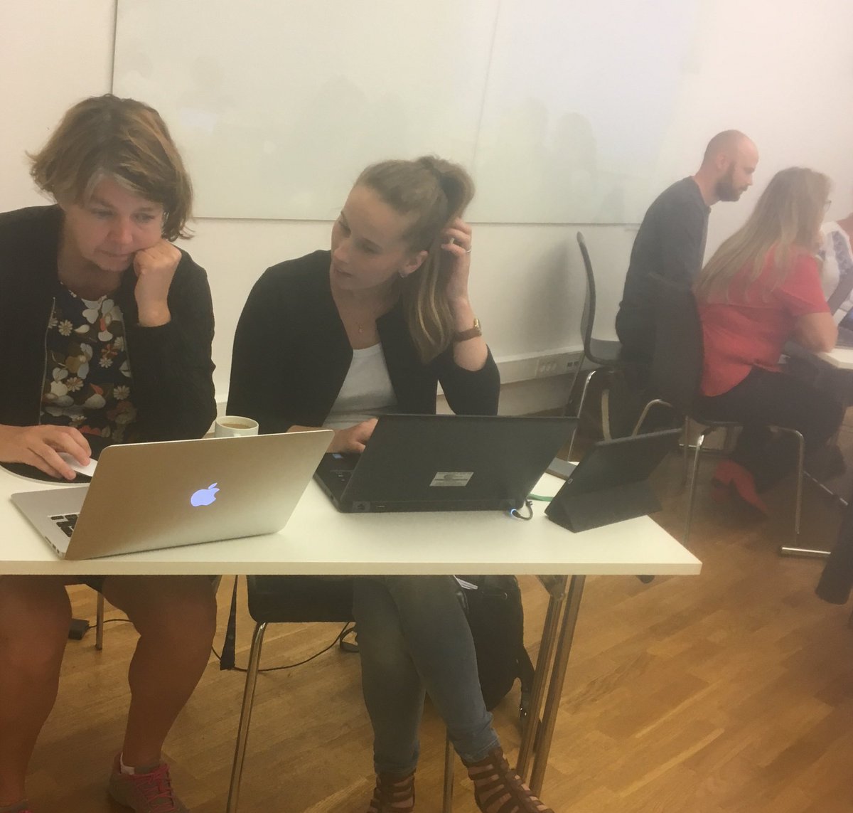 anettejahnke's tweet photo. Planering av Lesson Study pågår! #processledare @Ifous1 FoU-program Programmering i ämnesundervisningen https://t.co/9Y0uScrttJ