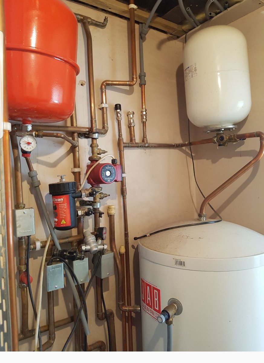 OurFixerUpper's tweet photo. #boiler #Project starts today. I think most #plumber will think I'm crazy removing the origional cylinder
boiler for a combi! #plumbing #homeimprovement #Vaillant #WinterIsComing #boilerinstall #nest https://t.co/I15AZ3zCAH