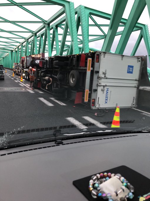 台風21号 強風の影響で横転事故が多発 被害画像まとめ まとめダネ