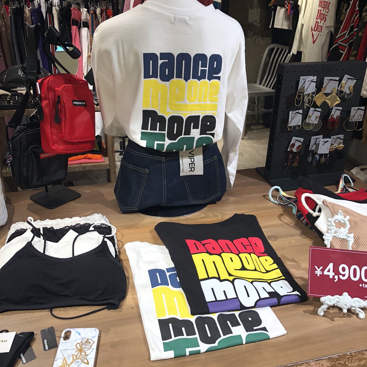 SHIBUYA109NET's tweet photo. #FIGVIPER おすすめトップス💕
ラガーシャツは大きめサイズで
ワンピースとしても着れるよ!
ロングTシャツやショートTシャツ
などスタイルUP効果のある
トップスもあるから要チェック😍
https://t.co/h1IINA1nIq https://t.co/z8UdachFTR