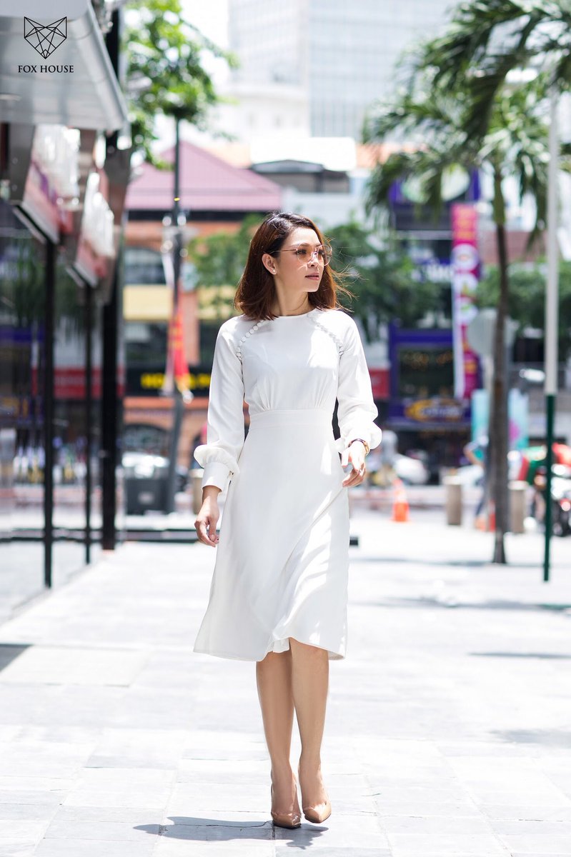 FoxHouseSjc's tweet photo. Màu trắng thể hiện sự tinh trong, hoàn hảo, lịch thiệp, sang trọng!

—— Đầm trắng bút bọc ——
#foxhouse #foxhousesjc #damcongso #thoitrangcongso https://t.co/RHBOpsaXZS