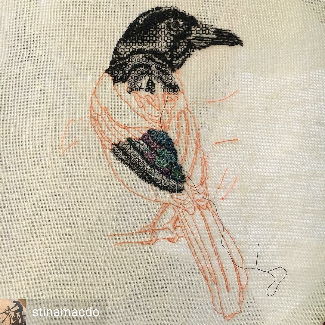 Work in progress by S.E.W member  Christina MacDonald @stinamacdo  #embroideryisart #contemporarytextiles #threadpainting #needlepainting