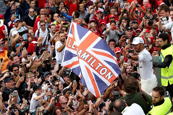 SkySportsF1's tweet photo. No mercy from Lewis Hamilton and Mercedes at Ferrari's home:

It's the @MBrundleF1 column on what the events of Monza told us: https://t.co/Inomp8Xj3p

#SkyF1 #F1 https://t.co/4qDzbDdqKt