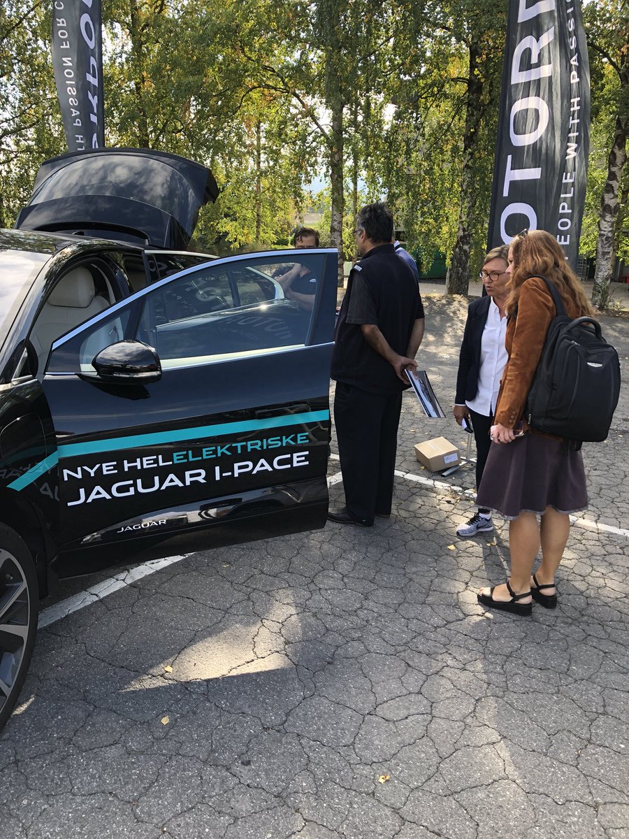 #miljøbildagen til <a href="/OsloTaxiAS/">OsloTaxi</a> og <a href="/Bellona_no/">Bellona</a> er i gang! <a href="/MiljoHeidi/">Heidi Sørensen</a> snakker blant annet om den nye ordningen hvor drosjesjåfører kan søke om støtte til ladeboks hjemme #klimaetaten #nullutslippsdrosje