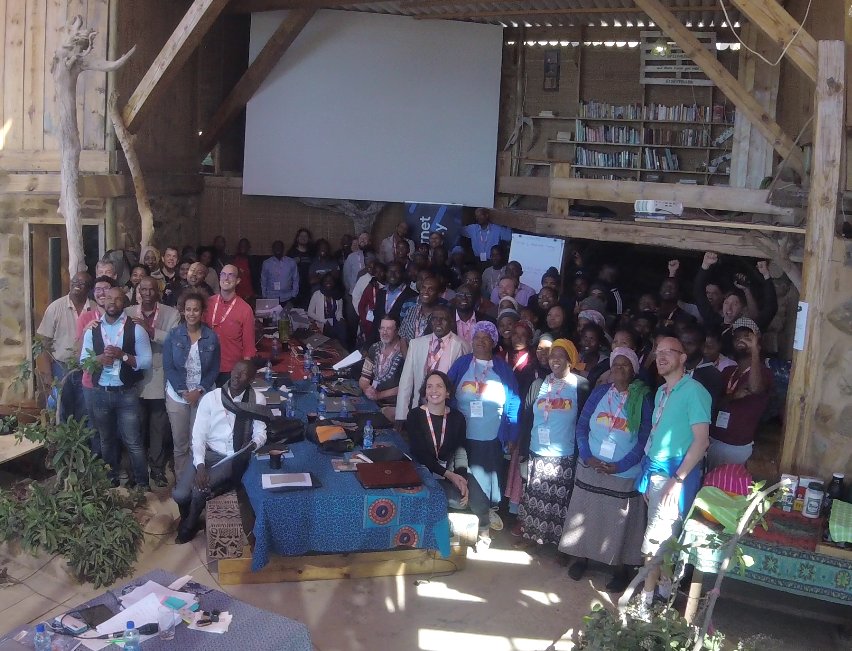 #CommunityNetworks are built by the most inclusive, diverse group of people, everywhere from rural <a href="/ZenzeleniNet/">Zenzeleni</a> where fast #WiFi came before literacy, roads, water and electricity, to Big City @NYCmesh, where business as usual still falls short of serving everybody. #SwitchItOn