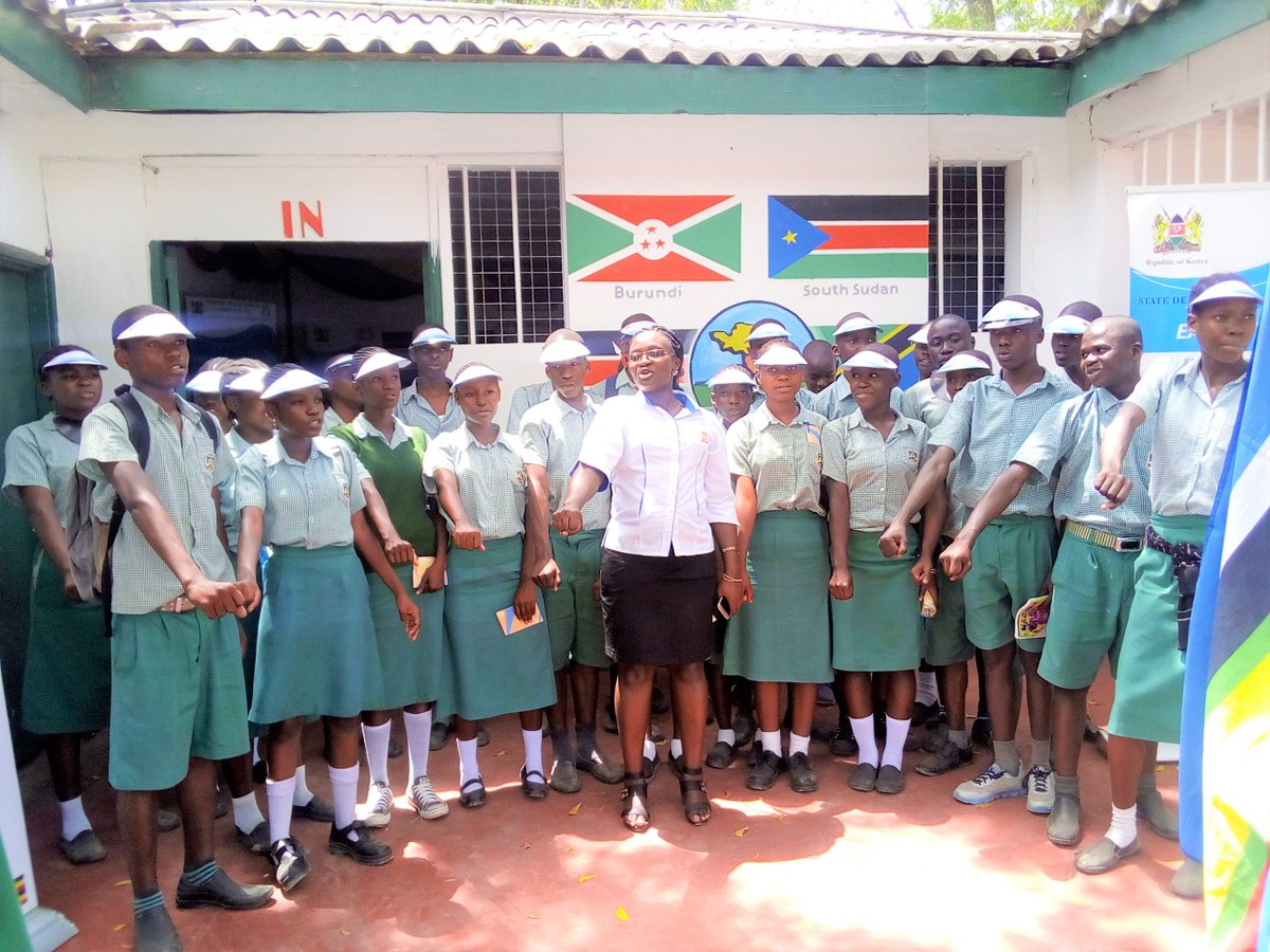 MaryGoodLife's tweet photo. Our Class 8 Pupils at SBM School enjoyed a break from their preparations for their K.C.P.E. Exams with a visit to Mombasa International Agricultural Show at Mkomani Grounds. A great day was had by all #makingadifference #MombasaShow https://t.co/aAOTF1eJdT