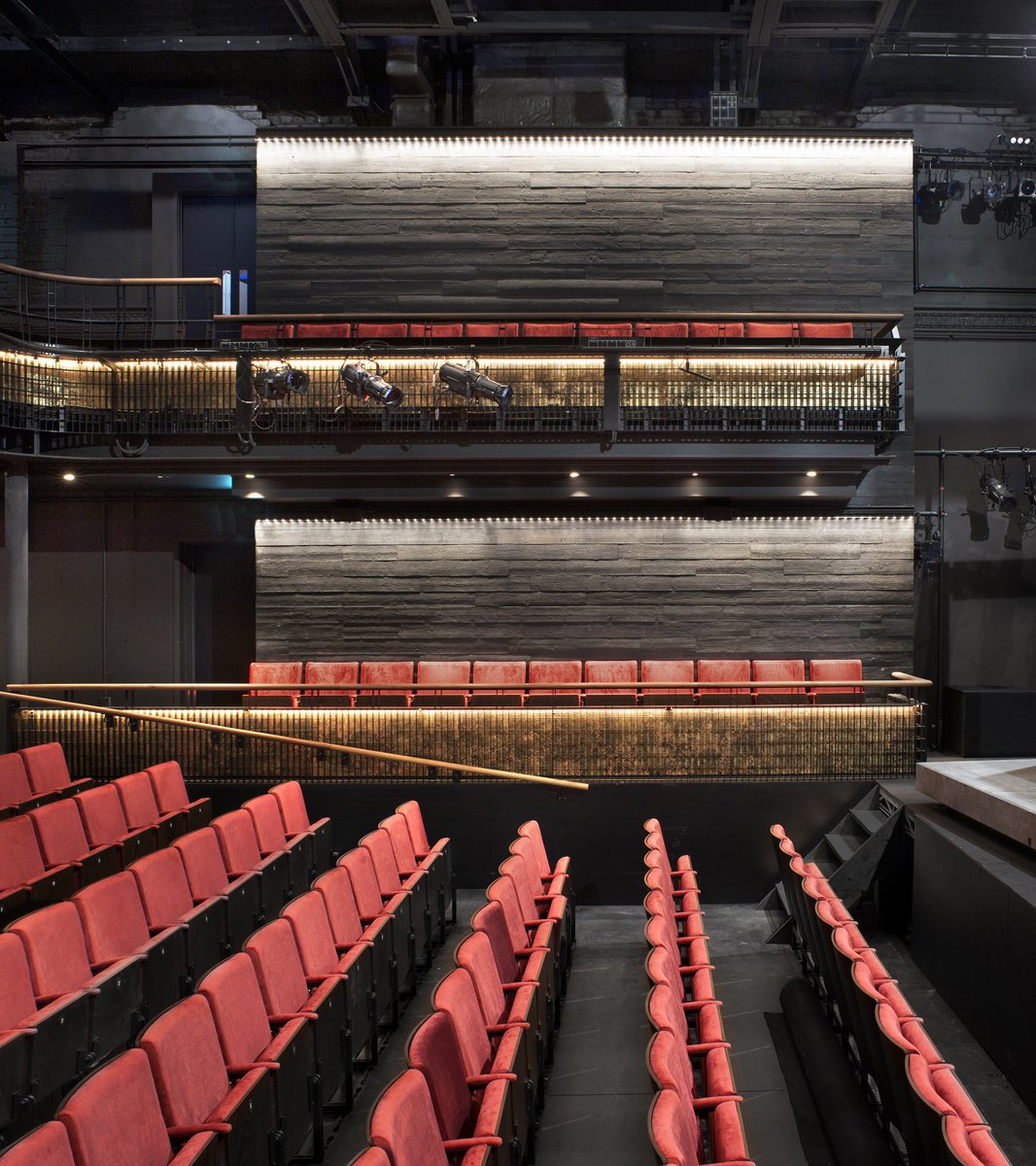 📢📢📢 The big reveal! After 2 years of renovation, we are so proud to present the transformed auditorium. More accessible than ever, better sightlines and comfortable seats. We can't wait to welcome you this week! #WelcomeToKilburn