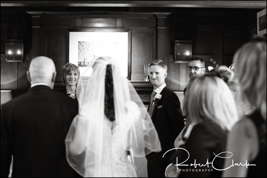 Joanne and Martyn's #Wedding facebook.com/RobertClarkPho…