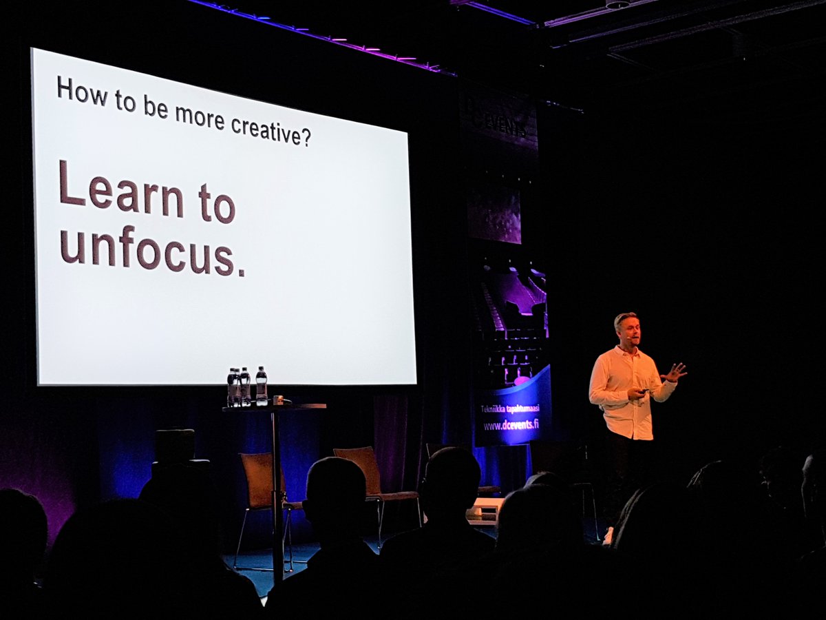 Tulevaisuuden yritysjohtaja on luova johtaja, mutta kuinka sitten olla luovempi? Learn to unfocus on yksi näistä: älä kiinnitä liikaa huomiota yksityiskohtiin. Puhumassa luova johtaja <a href="/timokiuru/">Timo Kiuru</a> #markkinoinninviikko #marketing #creativedirector #luovajohtaja