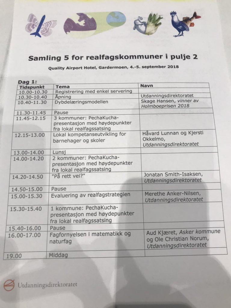Realfagssenter's tweet photo. I dag har vår rådgiver Linda holdt en PechaKucha-presentasjon om faggrupper og nettverk i #realfagskommune Skedsmo på samling med @Udir. #skedsmoskolen https://t.co/4JYB9BwXeX