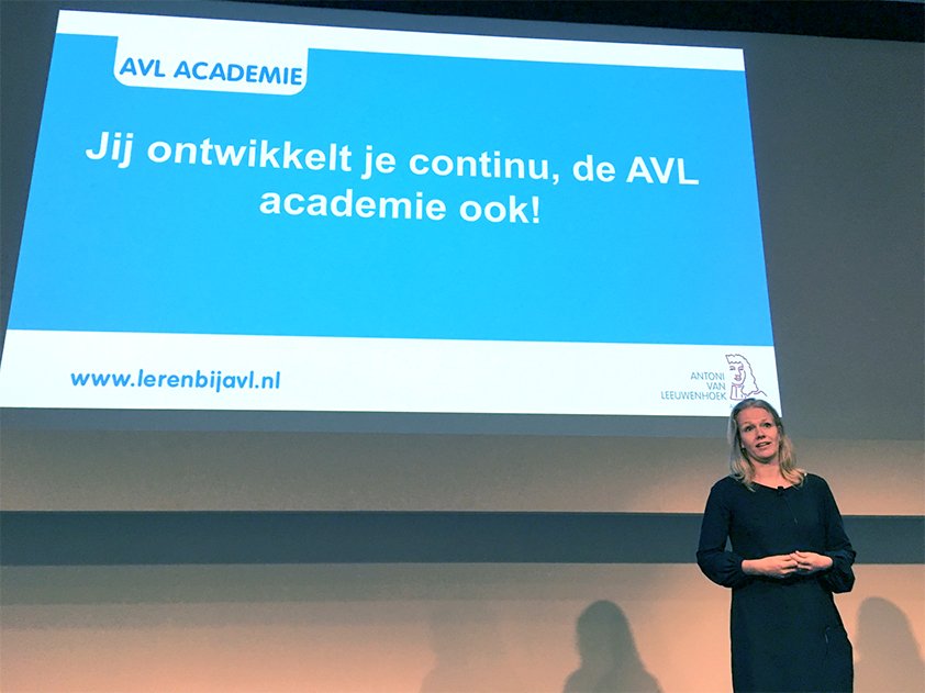 DefactoSoftware's tweet photo. Gisteren waren we aanwezig bij de officiële lancering van ons CAPP LMS voor de Academie van het Antoni van Leeuwenhoek instituut. AVL Academie Manager Miriam Boer gaf hiervoor een tweetal interessante presentaties over hoe ons CAPP LMS ingezet kan worden! #CAPP #LMS #AVL https://t.co/dV8azUraqB