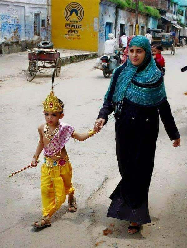 Bhavesh99T's tweet image. Sanghio
Modio
Shaho 
Owesio 
Mukhtaro
Shahnavazo
Arnabo 
Navikao
SardanaO
GDBaxiO
Sudhiro
Amisho
RSNO
MRVO
VivekO
Sambito
GVLO
Yogio
Rupanio..... 

Ankhe phad ke dekh lo.... 

Ye hai hamara bharat

#Unity_in_diversity