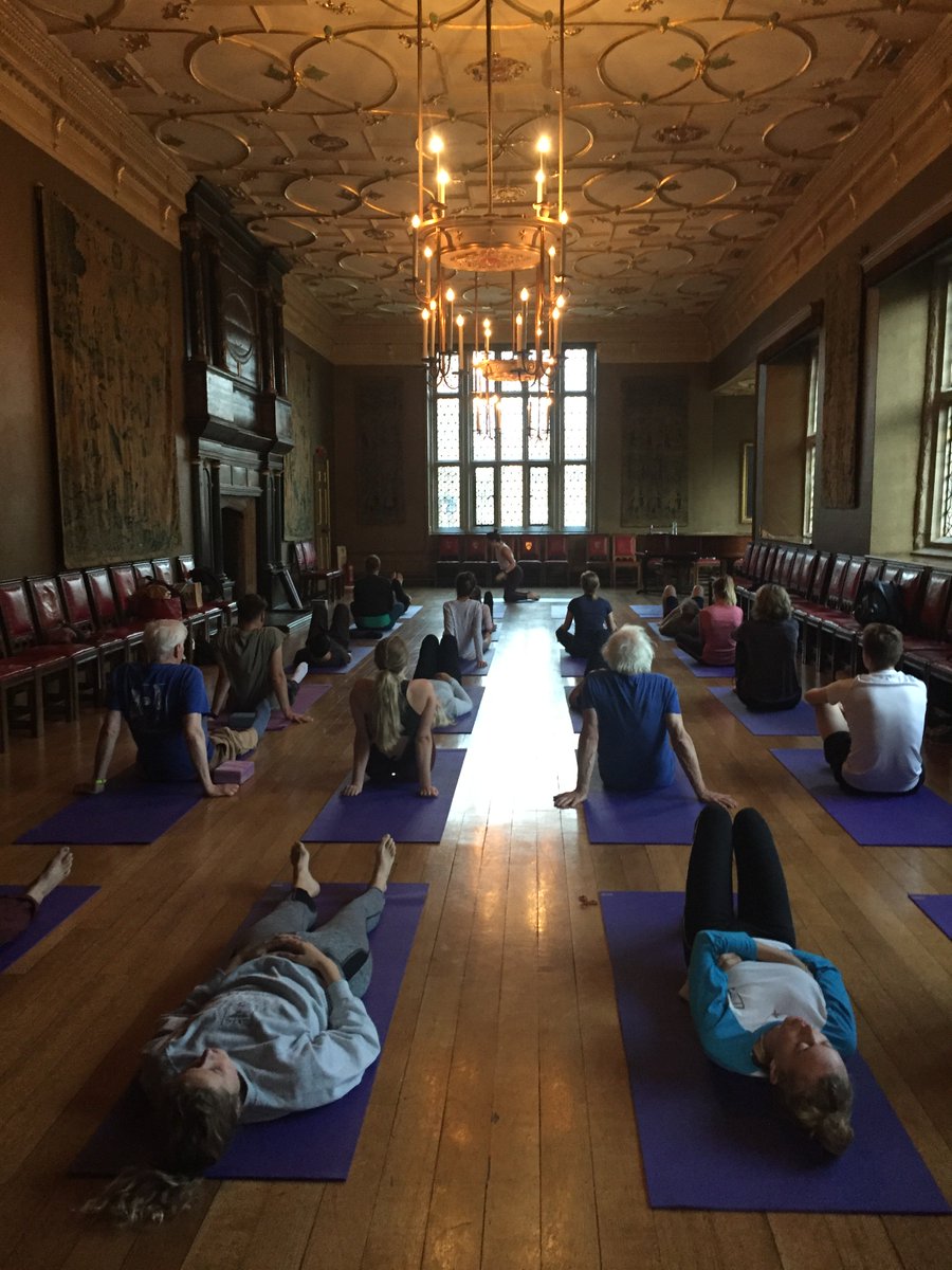 FloWurfbain's tweet photo. After a month of planning and organising the first ever yoga class at @CharterhouseEC1 was a huge success! Such an amazing way to finish off my placement #mspractise2018 #CharterhouseYoga https://t.co/92hqc1HiEe