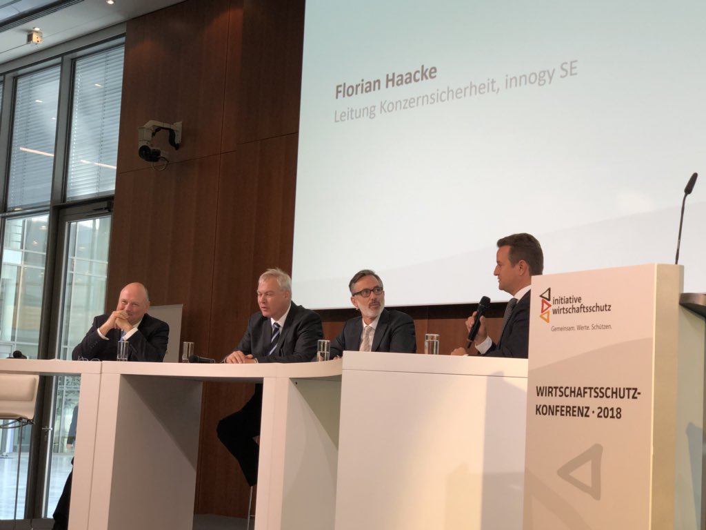 VolkerWagner3's tweet photo. Hochkarätiges Panel zum Thema Cybersecurity auf der Wirtschaftsschutz Konferenz 2018 #WSK18 #Wirtschaftsschutz @ASW_Bund @BSI_Presse @ArneSchoenbohm https://t.co/4cphbdlq1j