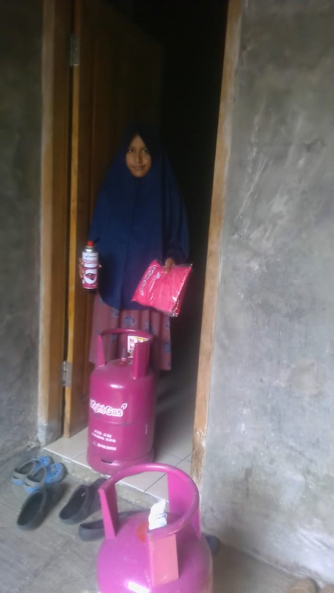 hanggowo's tweet photo. Selamat kepada Pelanggan setia Bright Gas yg beruntung hari ini. Dihari Pelanggan ini Bright Gas memberikan Surprise Gift kepada Konsumen Istimewa yg tetap loyal menggunakan produk Bright Gas.
#BrightGas
#Mor3lyfe
@ReedaElifas @Mor3lyfe https://t.co/AbiP8Rmmj6