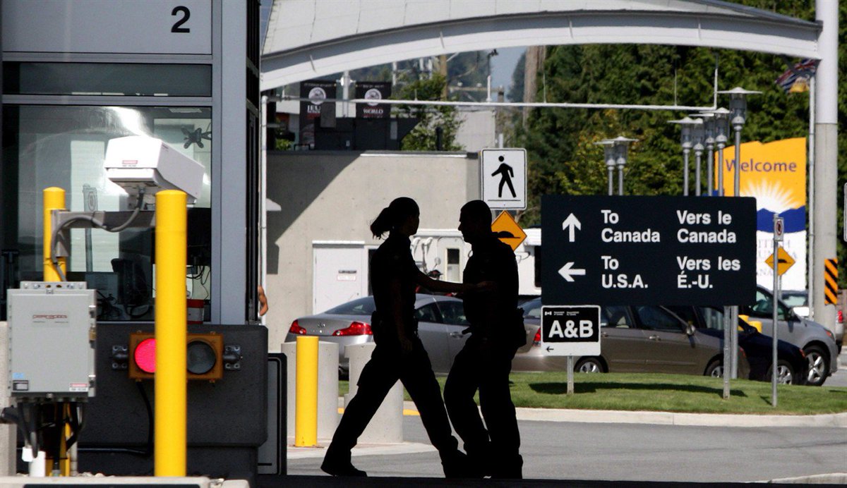 Travellers complain about rude, disrespectful Canadian border officers ow.ly/rnZO30lFRe7 https://t.co/ylzZV70CpG