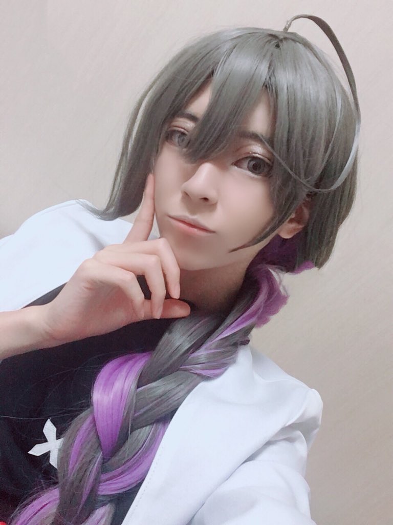 magicos0218's tweet photo. 【宅コス】推し〜〜〜〜！！！
寂雷先生三つ編みしましたよ†† https://t.co/PMalStP8Si
