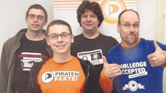 PiratenKS's tweet photo. Unser @mib303
Wir hatten Spaß zusammen. https://t.co/r8RbXc5IQz