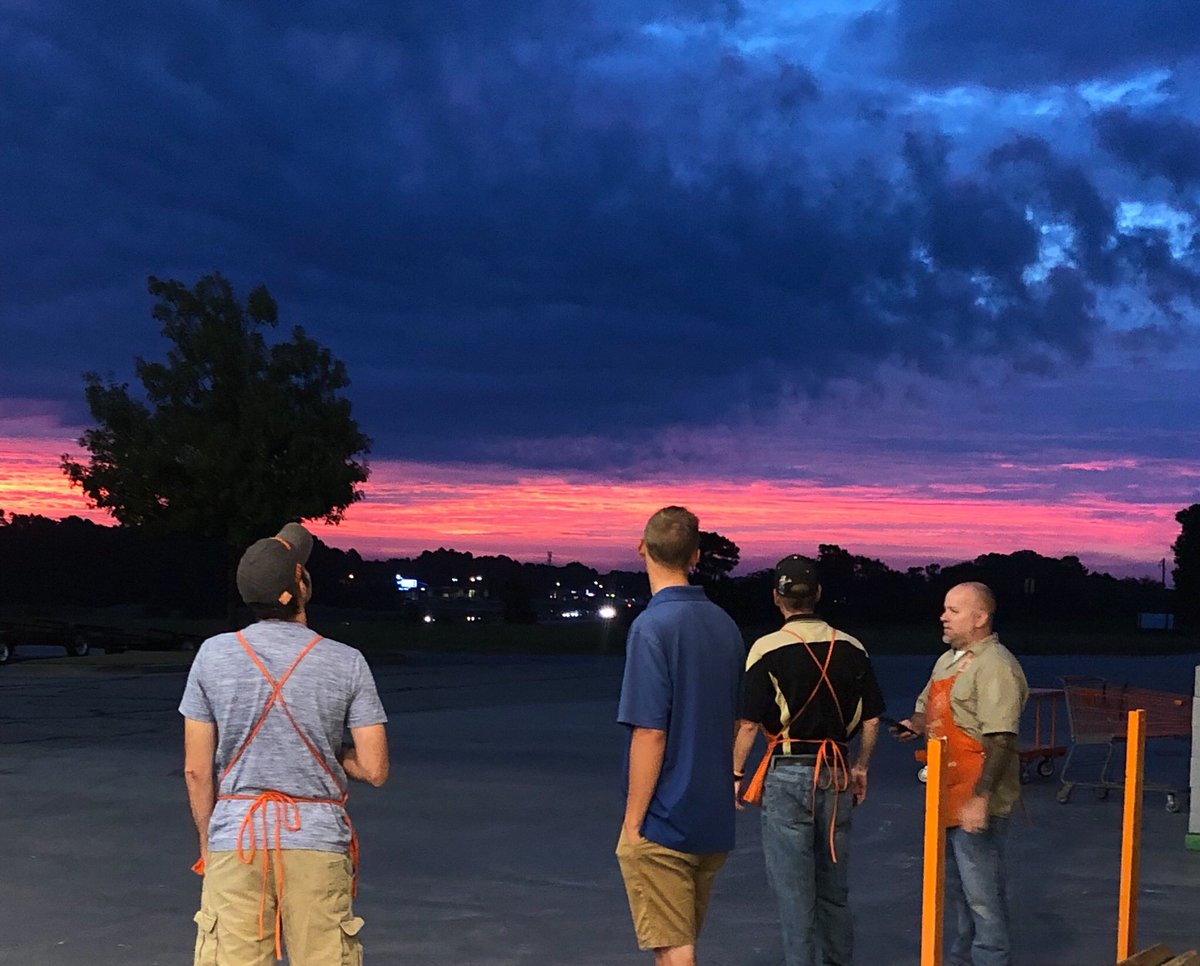 It’s gonna be a good day at the Winder Depot #sunrise <a href="/BrentNorwood2/">Brent Norwood</a> <a href="/mlindsey1223/">Mandy Henry</a> <a href="/aroc5088/">Andre Rocha</a>