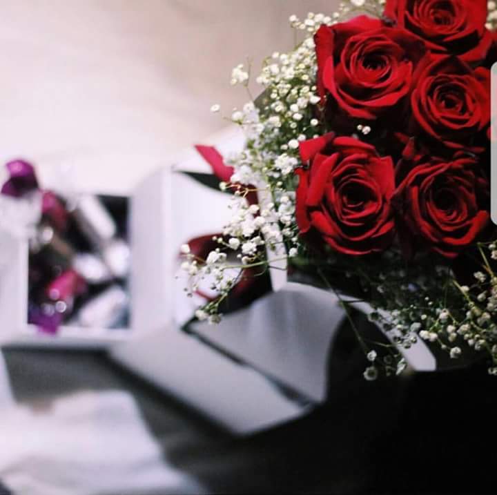 RanaFarah17's tweet image. أمطِروا من تحبون بوصالٍ دائم فإن القلوبَ اذا جفّت ، صدِئت واهتزّت 
وربما قسَت