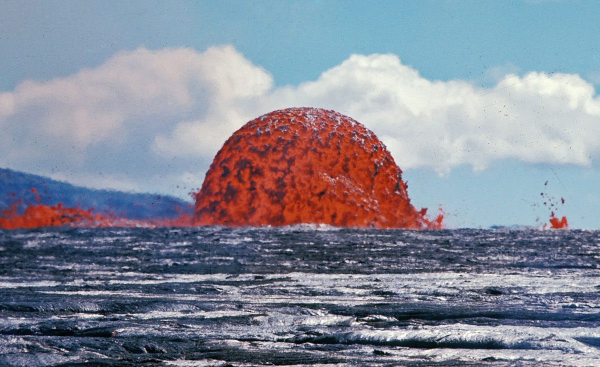 zmanmagazine's tweet image. A stunning “dome fountain” that occurred on October 11, 1969 at Kilauea in Hawaii. The dome reached about 65 feet high.