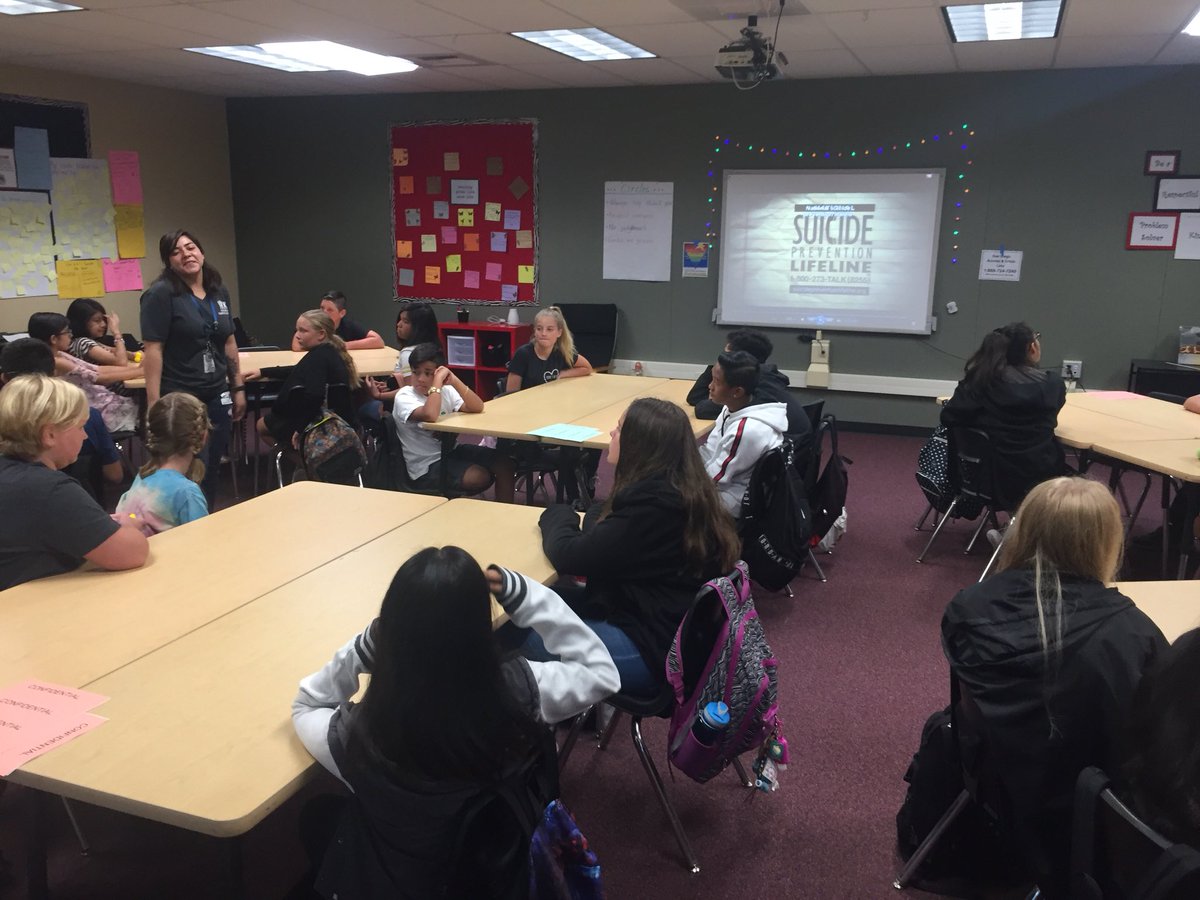 Thank you San Diego Youth Services for starting this conversation today #MentalHealthAwareness and thank you @MsMoCounselor for coordinating <a href="/SSDCounseling/">SSDCounseling</a> <a href="/SSDKristin/">Kristin Baranski, Ed.D</a> <a href="/drsmpierce/">Dr. Stephanie Pierce</a>