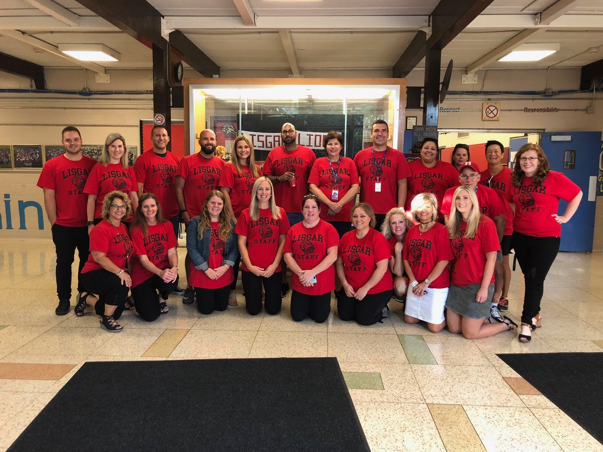 Welcome Back from the staff at Lisgar! Whoo hoo! #firstdayHWDSB