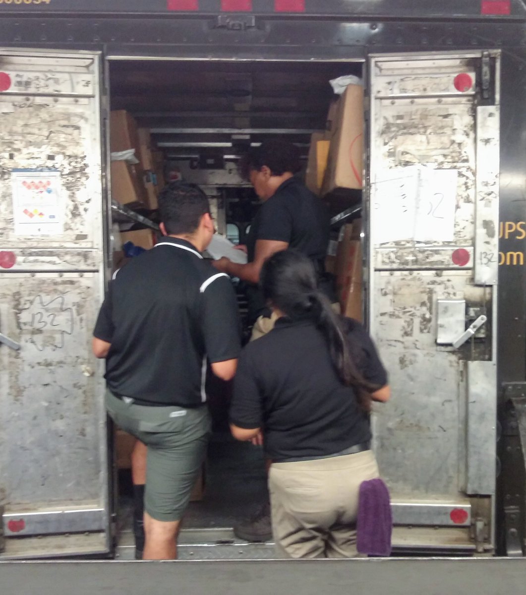 Tam_UPS's tweet photo. Communication is key. At UPS we train to retain. #IndyPreload #SafetyFirst #Primacy @gmcgufUPS @HumerJoseph @JoeGaukler @NilesShawna @roy_ups @hill_deryl @RedRiverUPSers @UPSers @ExperienceUPS https://t.co/z18xb1gogj