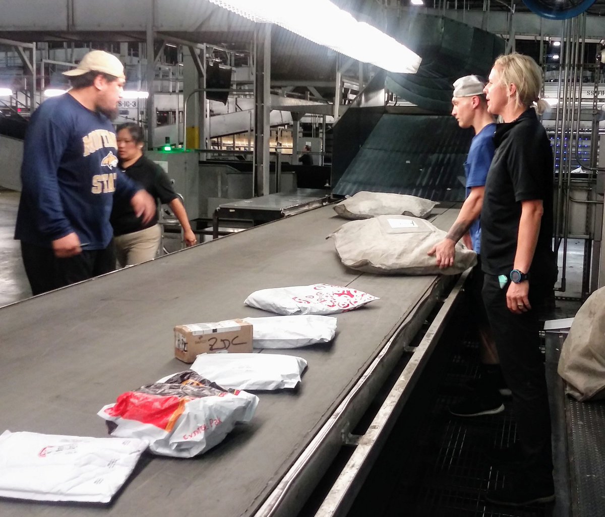 Tam_UPS's tweet photo. Communication is key. At UPS we train to retain. #IndyPreload #SafetyFirst #Primacy @gmcgufUPS @HumerJoseph @JoeGaukler @NilesShawna @roy_ups @hill_deryl @RedRiverUPSers @UPSers @ExperienceUPS https://t.co/z18xb1gogj