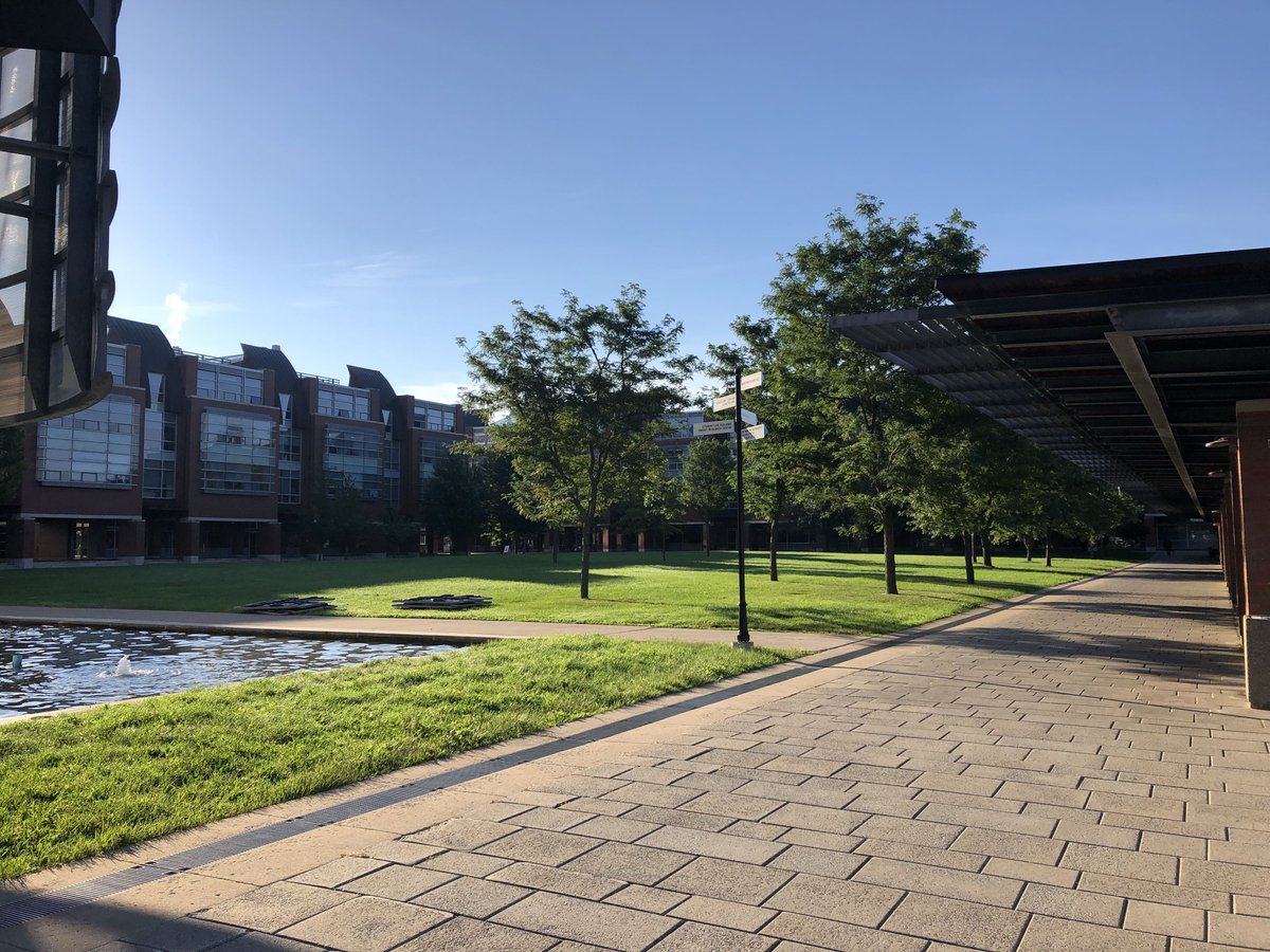 ontariotech_u's tweet photo. #DYK on this day in 2003, we welcomed or first class of 947 students?
Today we will celebrate with over 1,000 new students today at @uoitstudentlife #uoitignite. https://t.co/nWT5gF0t6N