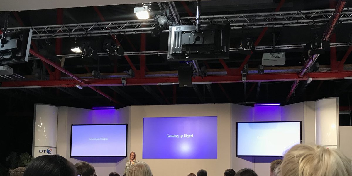 paw_lean's tweet image. Listening to Amy talk about the importance of upskilling people&apos;s digital skills and what BT are doing to help in the digital society. Inspired! 👩🏻‍💻

#TechLiteracy #BT