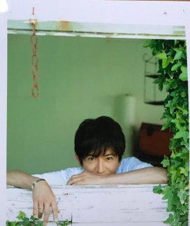 RenKanmi's tweet photo. #TakuyaKimura has the ability t change freely n have the ability t live his life as a figure of a person required by #directors n #photographers. No need exaggerated artificial treatment.Even in photo shooting,🎤or 💃
When he appears in the western world? #Waitingf #Filmmakers https://t.co/vfxUxpJzzG