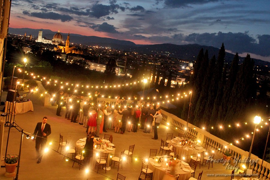 italyprestige's tweet photo. We love this venue....... with its unique view of Florence
enquiry - DM or info@prestigeweddingsitaly.com
https://t.co/VHKZKGrKUI #prestigeweddingsitaly #weddingitaly #tuscanywedding #florenceview #planning #DestinationWedding #Bryllup #casamiento #boda https://t.co/1AqfjzX8I5