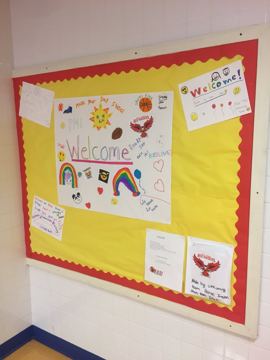 AshleyD_News's tweet photo. Along with the signs to welcome third graders and other new students in, the brand new Welcoming Committee at Pal-Mac Intermediate handed out welcome bags, helped with orientation and will be a smiling face throughout the year! #palmacproud https://t.co/A3Cp2sZIRR