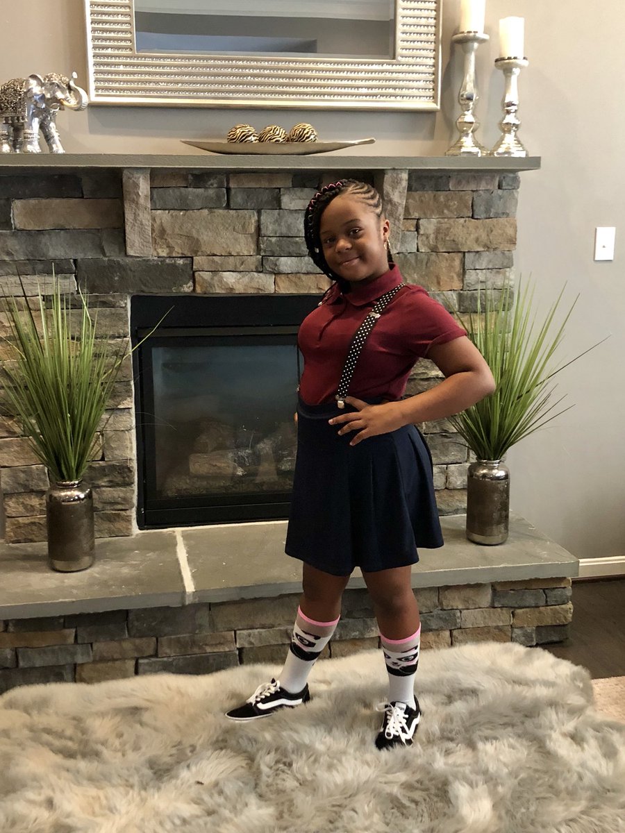 trellmaria's tweet photo. Ki Kiβs First Day of School! #FOX5FirstDay https://t.co/feu2t1QCxT
