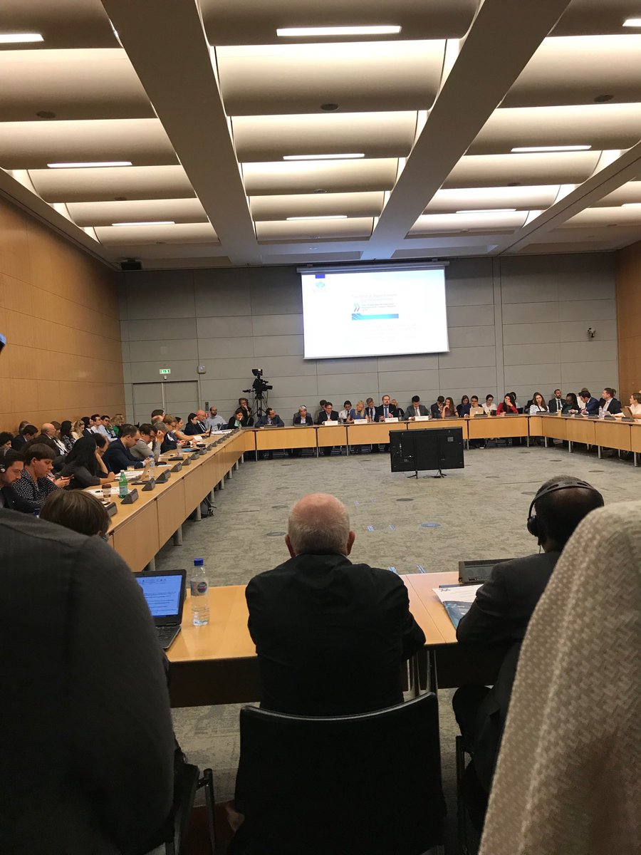 DeputyDavid's tweet image. Wow - Standing (and floor sitting) only at #OECDblockchain conference taxation session