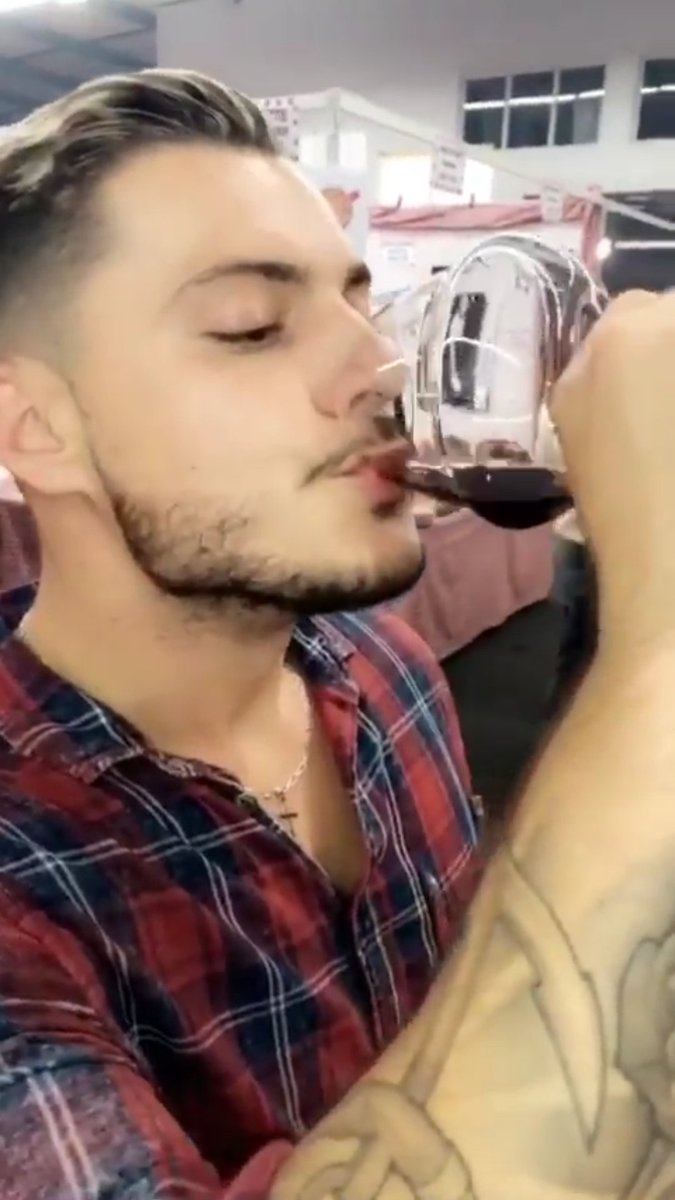 Quelques photos de Flo et Fanny Salvat à la Foire aux Vins de Belfort, le 1er septembre.