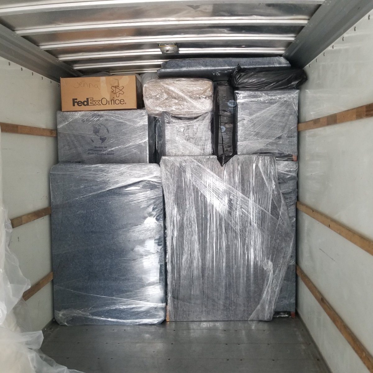 Gmovershelp's tweet image. Packed tight and right!!