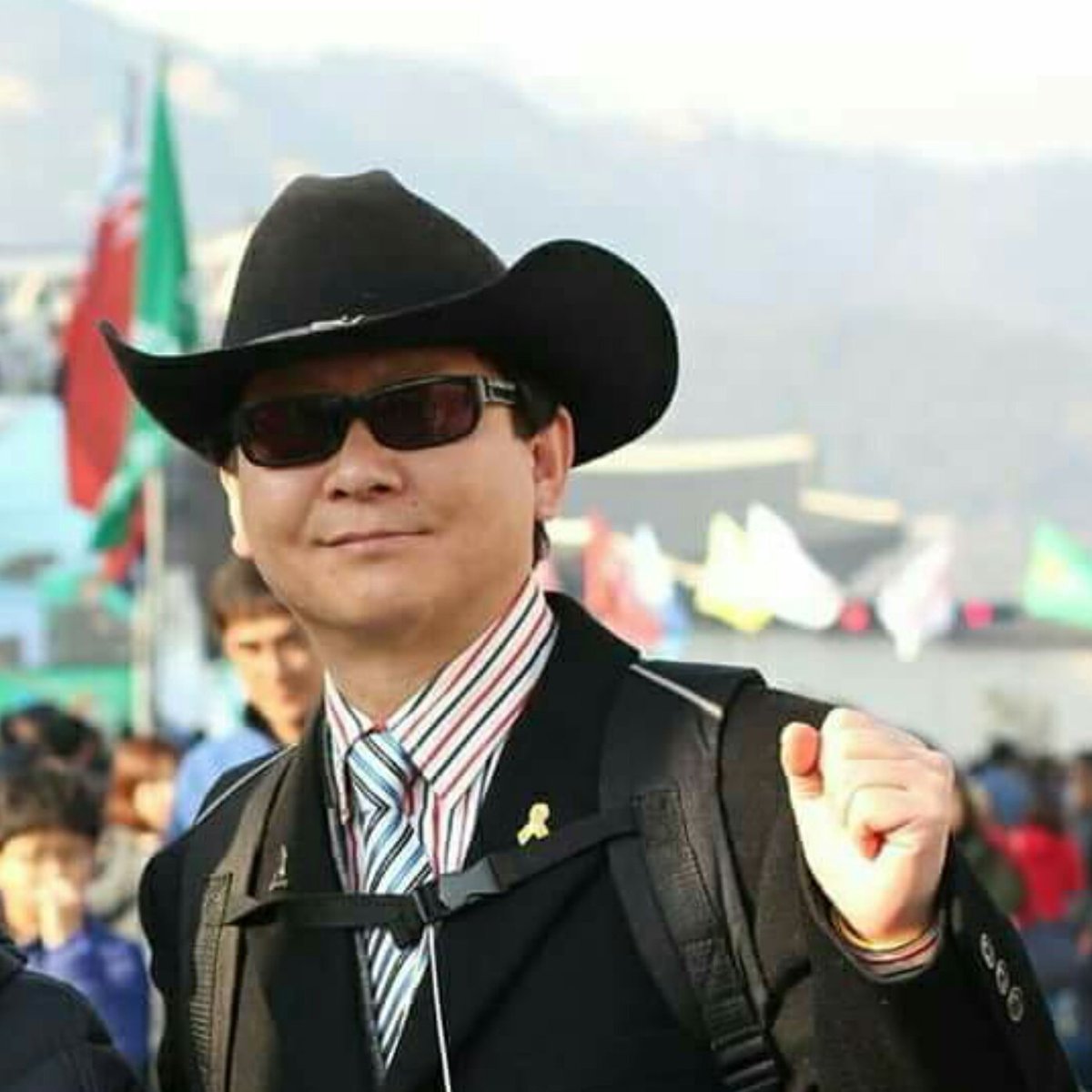 Single_Cowboy tweet picture