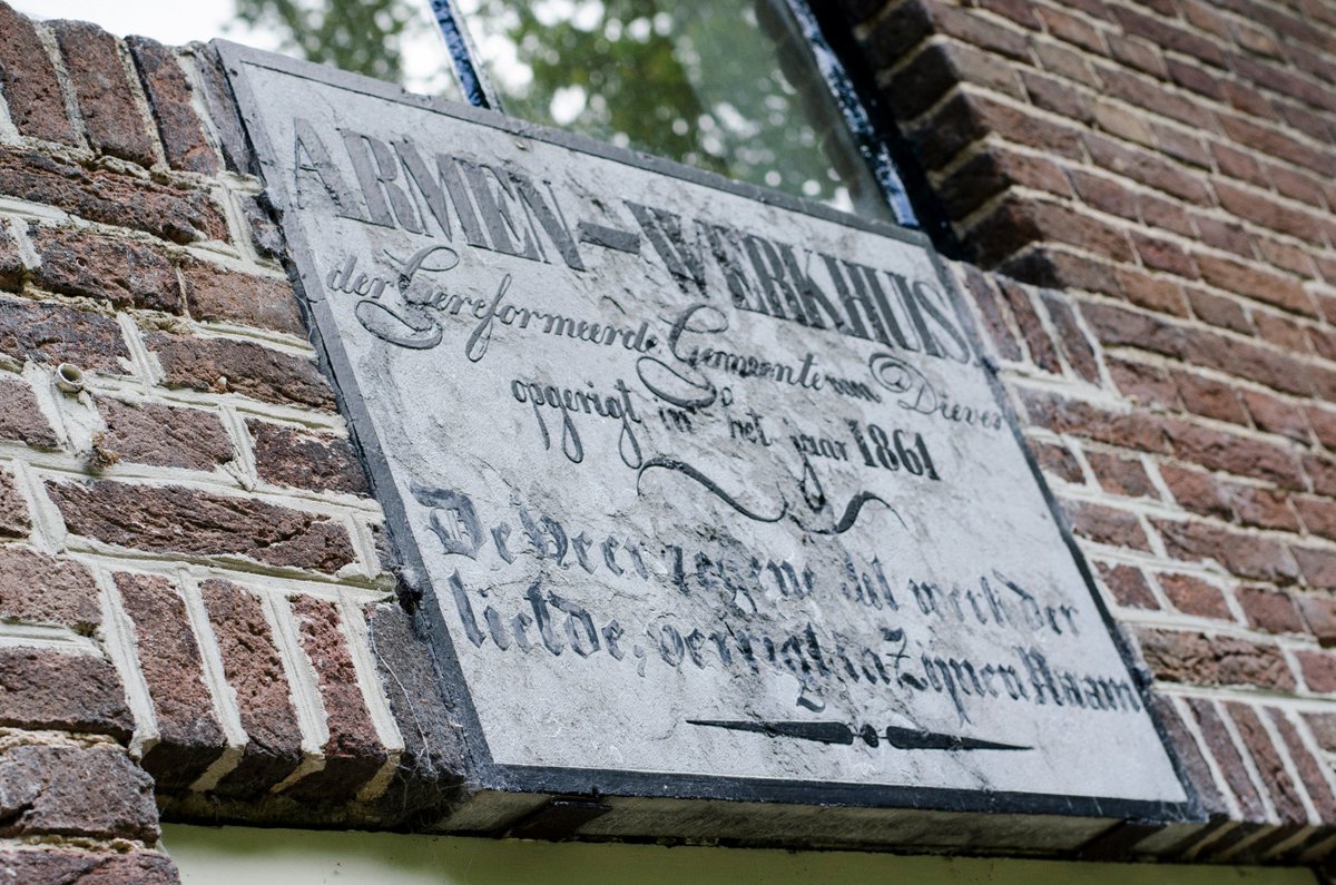 landhoteldiever's tweet photo. Zaterdag en zondag is het Open Monumentendag. Ook wij doen mee. We geven een rondleiding door het hotel én door ons nieuwe appartement, wat vroeger een Armenwerkhuis was. Komt u ook? #monument #diever #rondleiding https://t.co/QlgK1YUviU