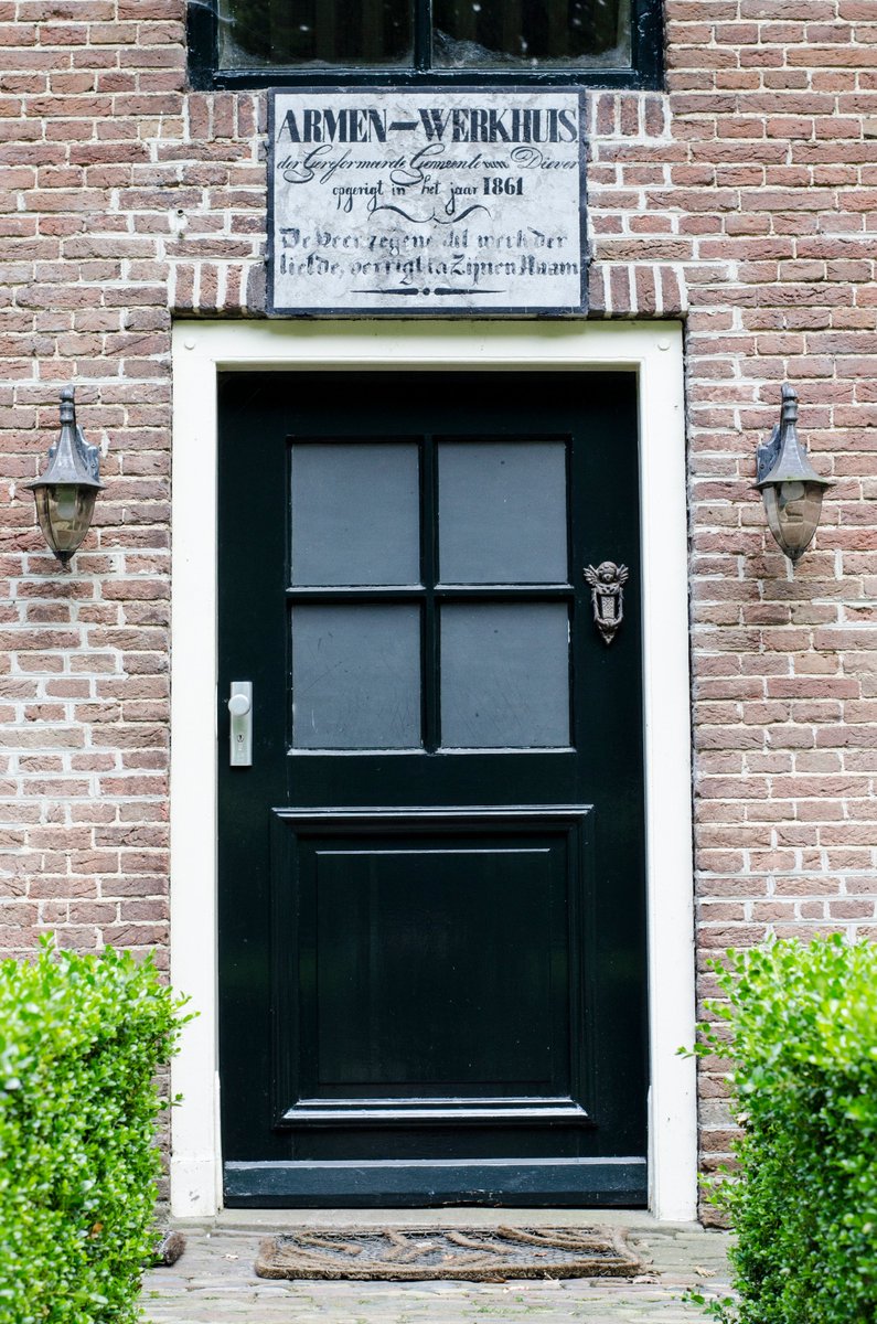 landhoteldiever's tweet photo. Zaterdag en zondag is het Open Monumentendag. Ook wij doen mee. We geven een rondleiding door het hotel én door ons nieuwe appartement, wat vroeger een Armenwerkhuis was. Komt u ook? #monument #diever #rondleiding https://t.co/QlgK1YUviU