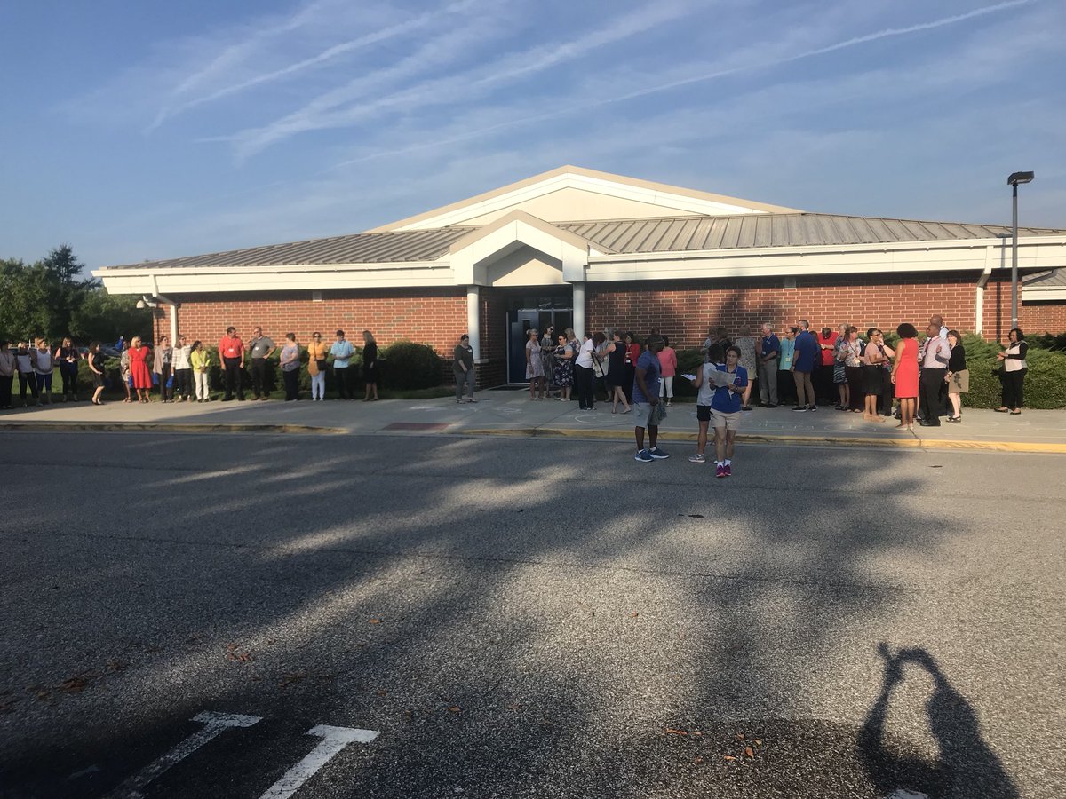 Krista Clark (@kristaclark692) on Twitter photo The Plaza Annex came out in full force this morning to welcome back our Braves. Thank you to all of our neighbors. #WeAreVBSchools #bebrave <a href="/BrookwoodElemen/">Brookwood Elementary</a> <a href="/VBCPS_HR/">JobsatVBschools</a> <a href="/VBCPSDOT/">VBCPS DOT</a> <a href="/PGIVBCPS/">PGI-VBCPS</a> The Plaza Annex came out in full force this morning to welcome back our Braves. Thank you to all of our neighbors. #WeAreVBSchools #bebrave <a href="/BrookwoodElemen/">Brookwood Elementary</a> <a href="/VBCPS_HR/">JobsatVBschools</a> <a href="/VBCPSDOT/">VBCPS DOT</a> <a href="/PGIVBCPS/">PGI-VBCPS</a>