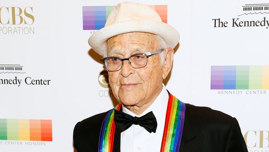 THR's tweet photo. Norman Lear pens op-ed slamming "Religious Right," says "we must resist" https://t.co/mhBIcY2q7j https://t.co/4J5D3PFcNS